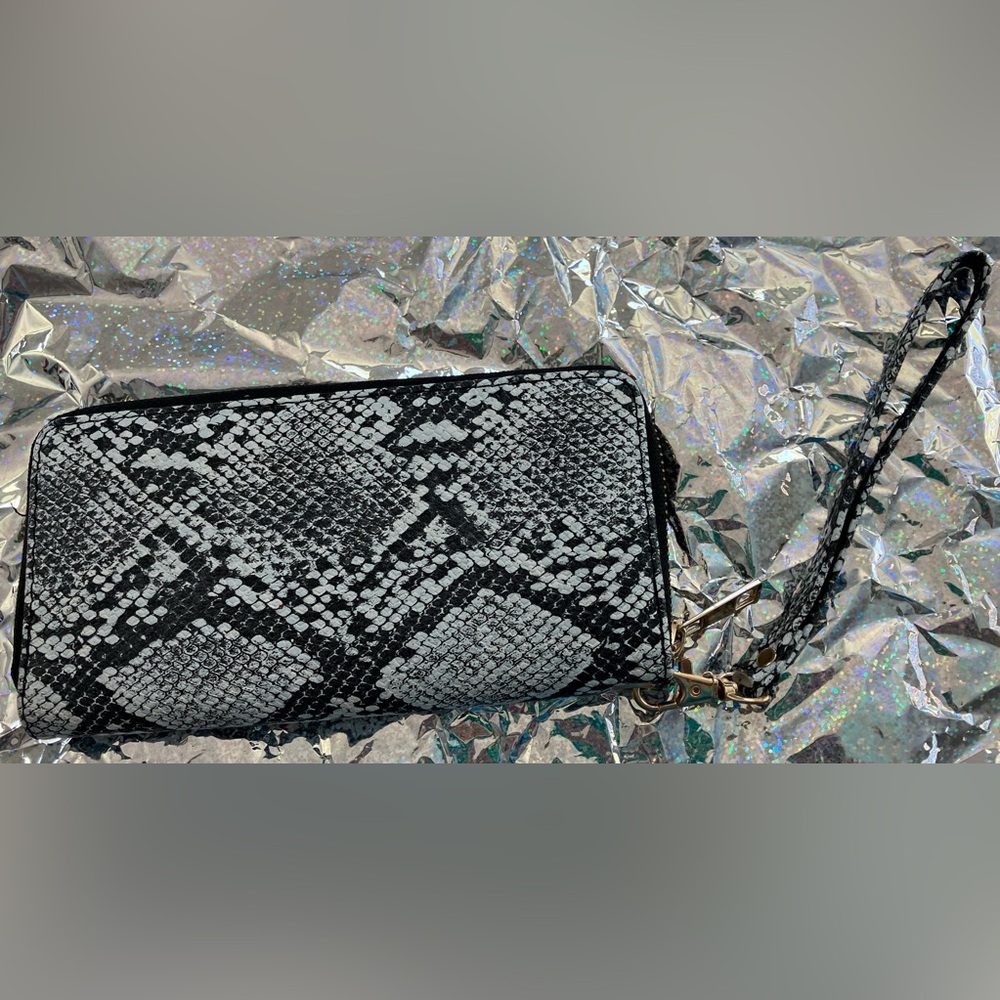 Faux snakeskin-patterned wristlet wallet